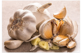 How to get rid of wall gecko using Garlic