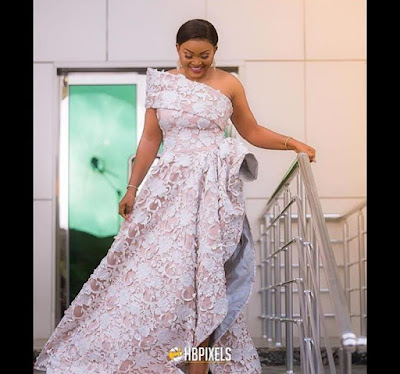 Latest lace gown styles Latest lace gown styles for aso ebi and owambe