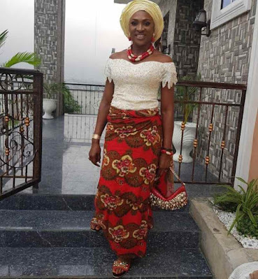 Lace blouse styles for wrapper Latest lace blouse styles for wrapper