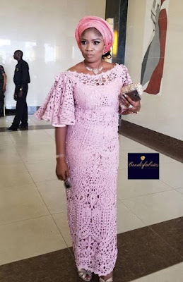 Lace blouse styles for wrapper Latest lace blouse styles for wrapper