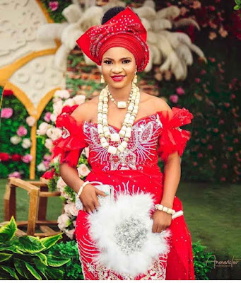 Lace blouse styles for wrapper Latest lace blouse styles for wrapper