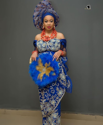 Lace blouse styles for wrapper Latest lace blouse styles for wrapper