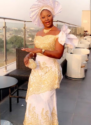 Lace blouse styles for wrapper Latest lace blouse styles for wrapper