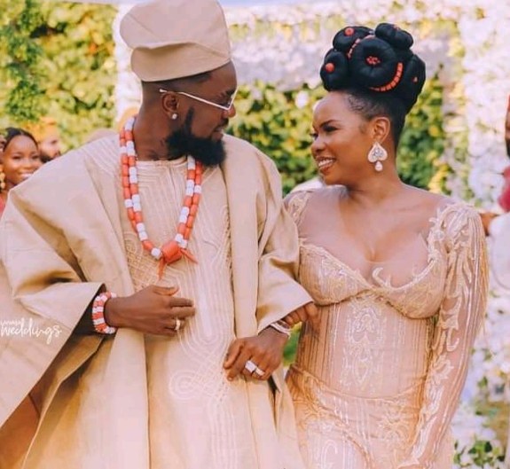 Yemi Alade and Patoranking Traditional wedding photos Yemi Alade and Patoranking