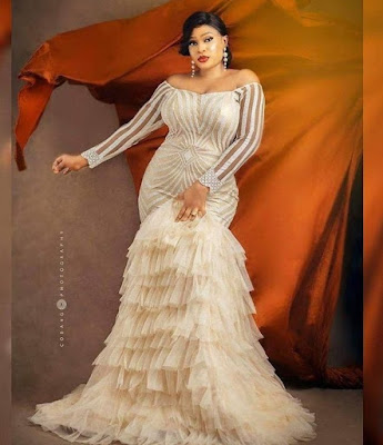 Champagne Gold Colour Lace Styles for Ladies