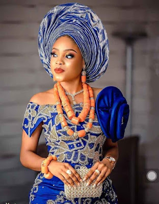 Lace blouse styles for wrapper Latest Lace blouse styles for wrapper