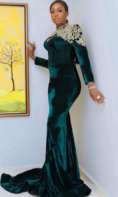 Emerald green Emerald Green Lace Styles for Ladies