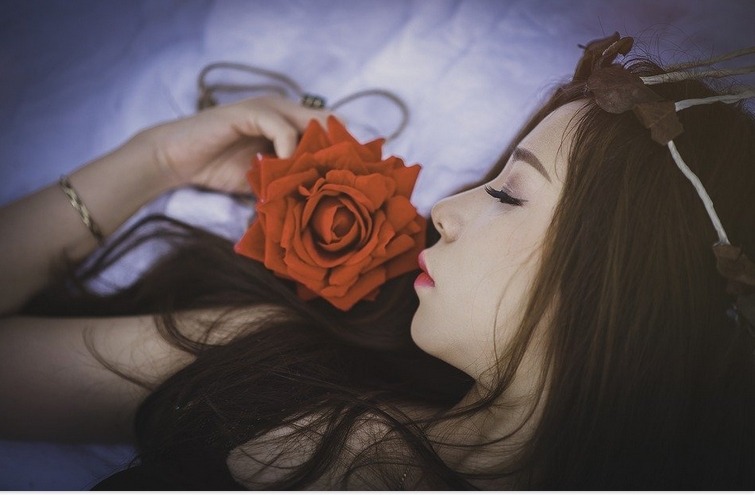 Charming text messages for her Charming text messages for her in the Morning