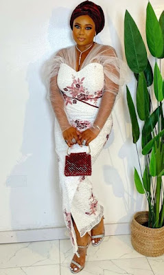 Native styles fom Adebola and Kehinde Wedding