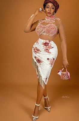 Native styles fom Adebola and Kehinde Wedding