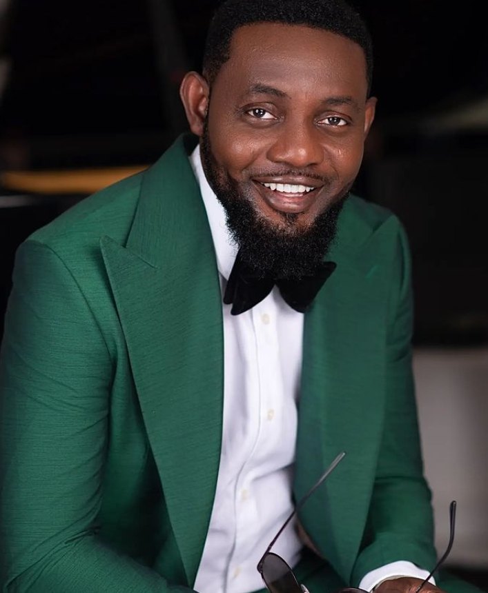 Ay celebrates Birthday