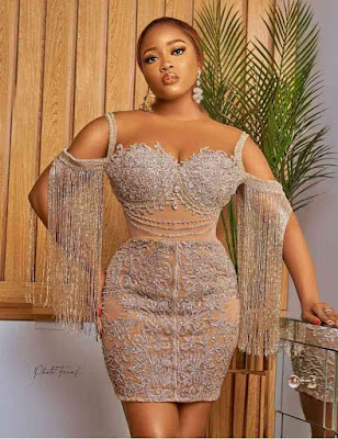 Latest Short Lace Gown Styles