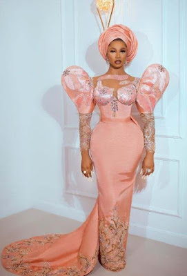 latest Aso Ebi Styles Pictures of latest Aso Ebi Styles