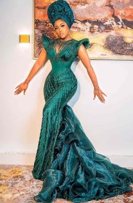 latest Aso Ebi Styles Pictures of latest Aso Ebi Styles