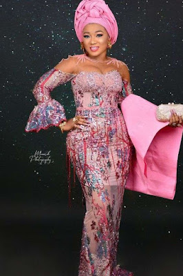 latest Aso Ebi Styles Pictures of latest Aso Ebi Styles