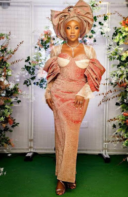 Dress styles for Ladies Best dress styles for celebrants