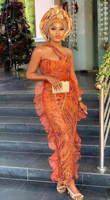 Flounce dress style Beautiful flounce dress styles for ladies