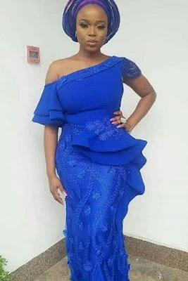 Flounce dress style Beautiful flounce dress styles for ladies