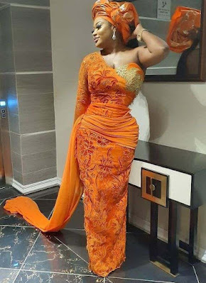 Lace and Suede/Velvet Combination Styles Beautiful Lace and Suede/Velvet Combination Styles