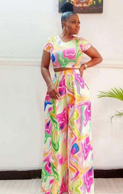 Vintage Material Styles for Ladies