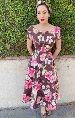 Vintage Material Styles for Ladies