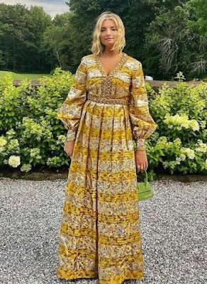 Vintage Material Styles for Ladies