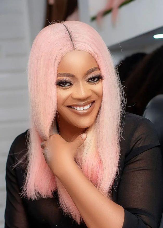 Eve Esin Eve Esin celebrates birthday