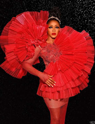 Eve Esin Eve Esin celebrates birthday