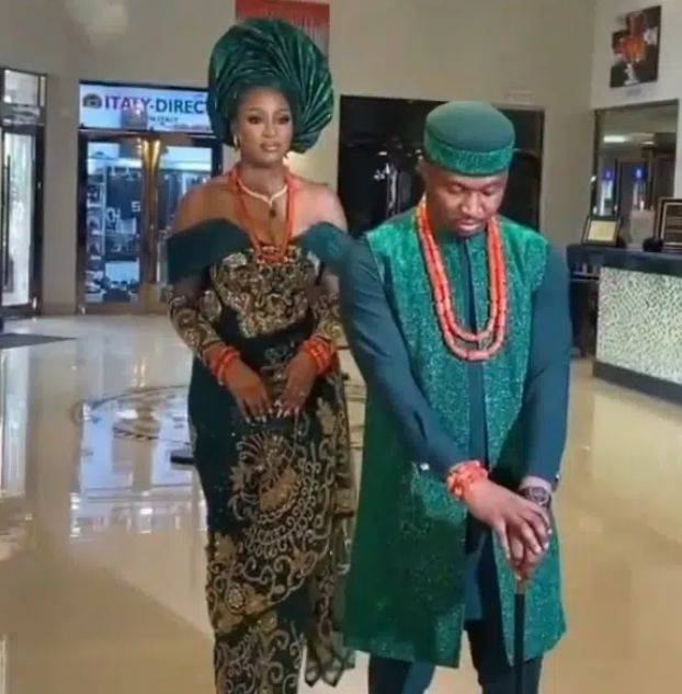 Comedian Funny bone Traditional Wedding Photos