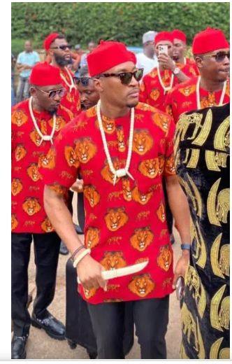 Comedian Funny bone Traditional Wedding Photos