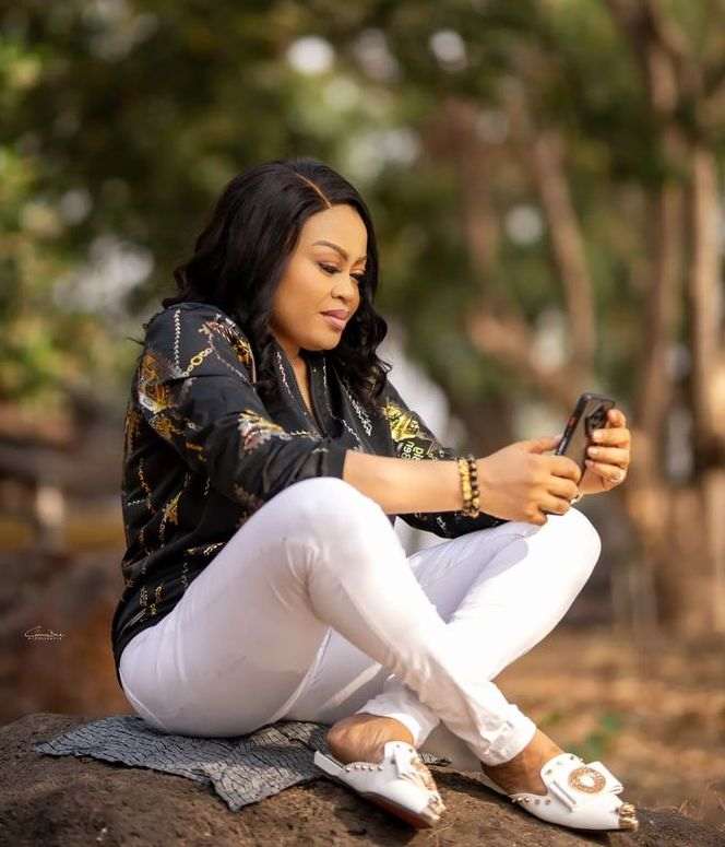 Actress Nkiru Sylvanus set to wed, releases Pre-wedding Photos 
