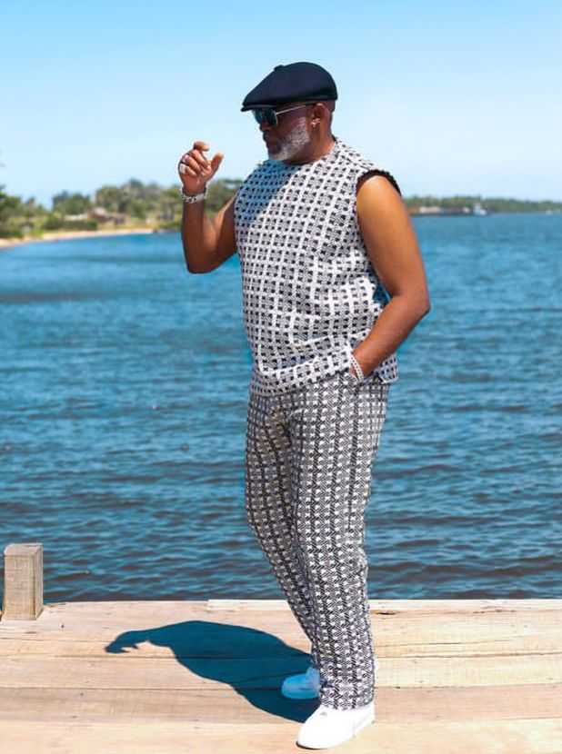 RMD Celebrates 62nd Birthday with Stunning Photos