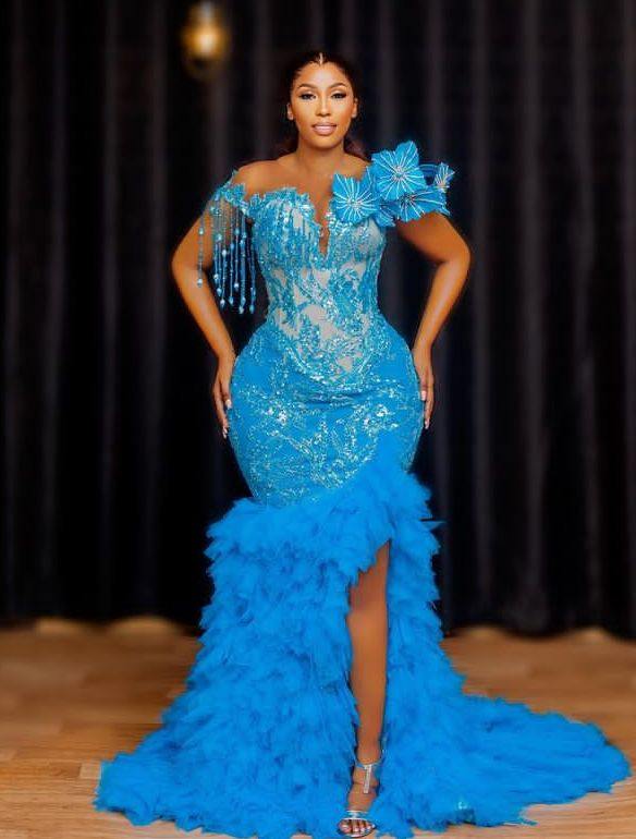 Lace Styles for Christmas and Festive Season