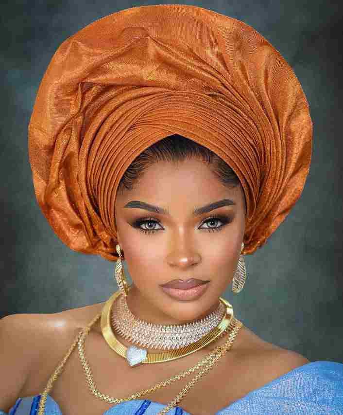 Liquorose's Traditional Outfit for AMVCA Exuded Majestic Elegance