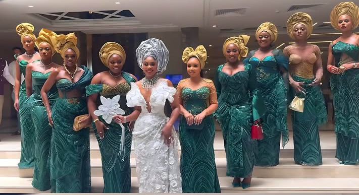 How to choose Asoebi combination in Nigeria