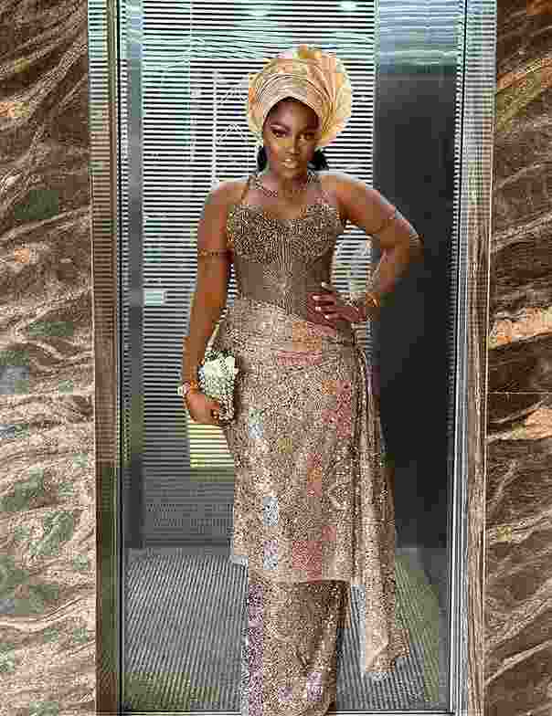 Elegant Brown Asoebi Styles for Weddings