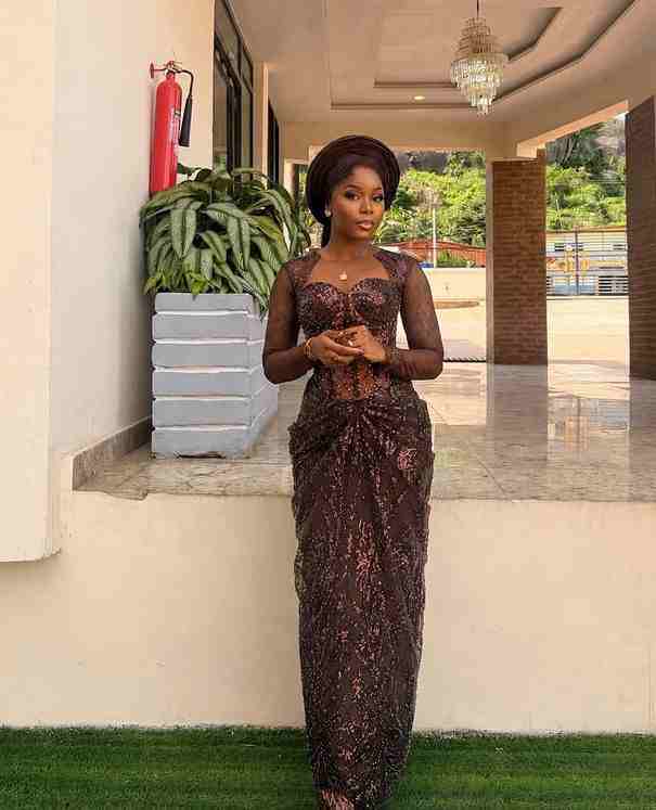 Elegant Brown Asoebi Styles for Weddings