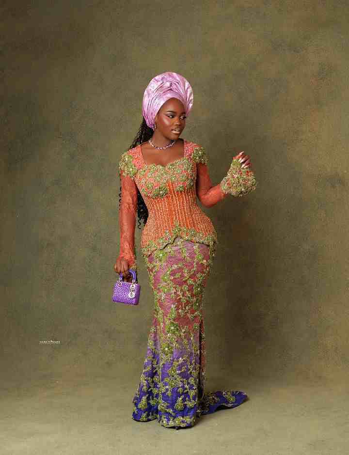Asoebi styles from Kiky Festus and Akin Faminu's Wedding