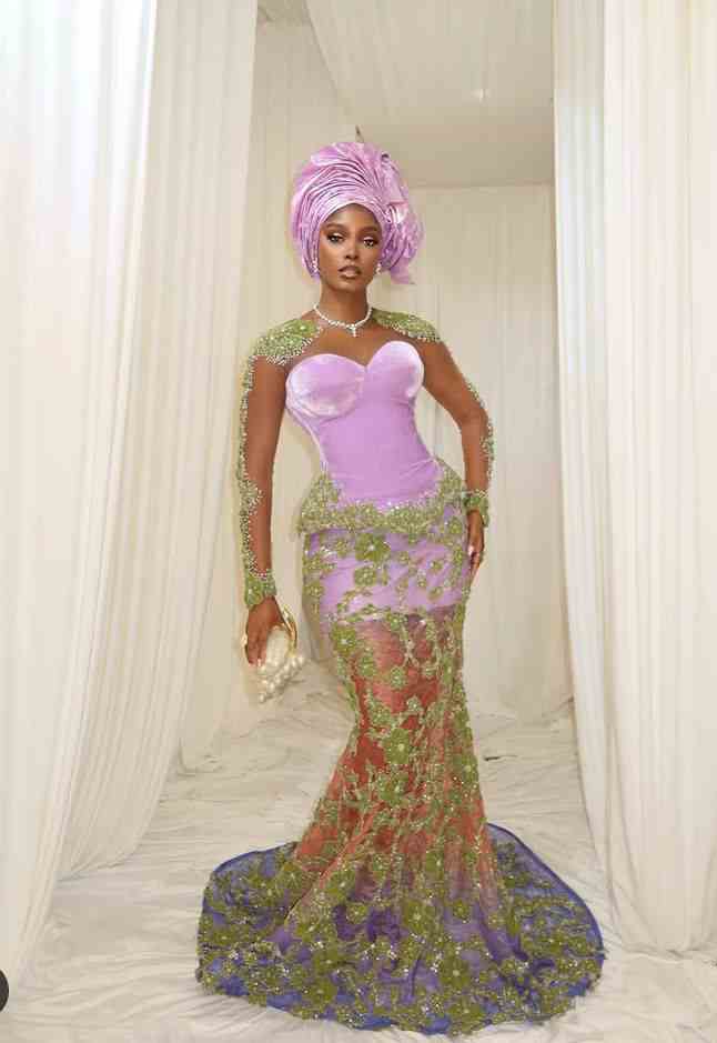Asoebi styles from Kiky Festus and Akin Faminu's Wedding